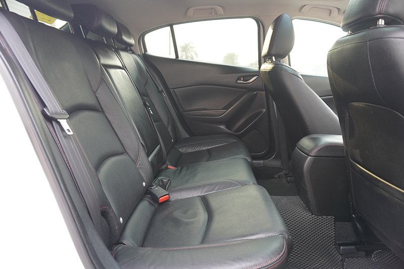 Mazda 3 Hatchback 1.5AT 2015 - 14