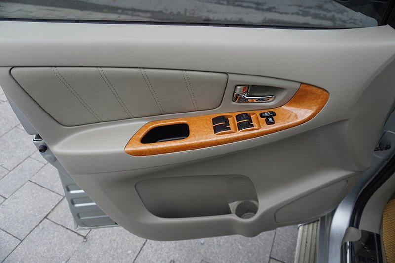 Toyota Innova V 2.0AT 2008 - 10