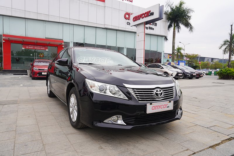 Toyota Camry 2.0E AT 2013 - 1