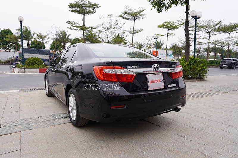 Toyota Camry 2.0E AT 2013 - 8