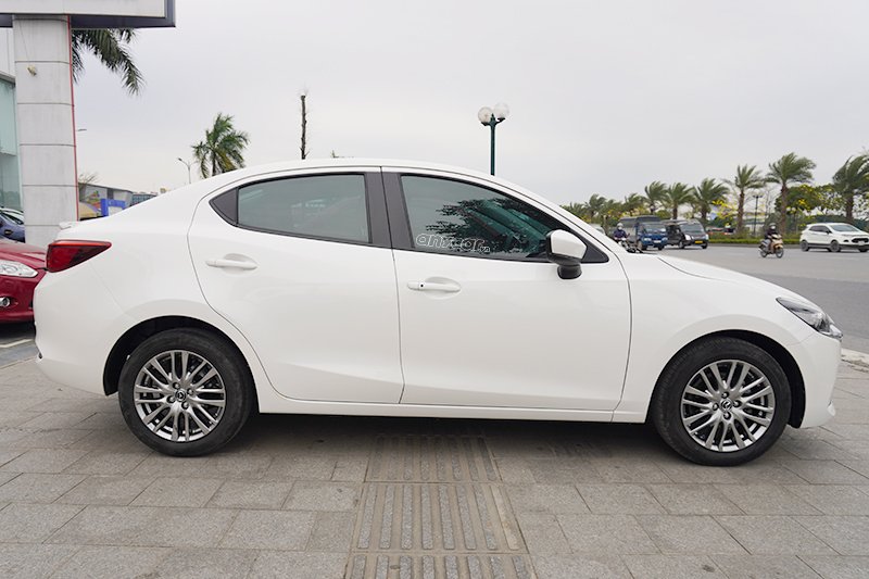 Mazda 2 Sedan Luxury 1.5L AT 2020 - 4