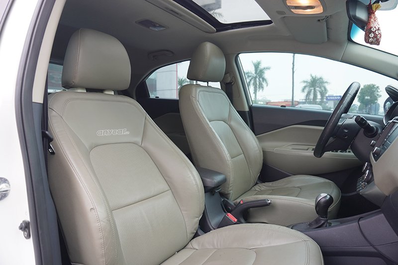 Kia Rio Hatchback 1.4L AT 2015 - 14
