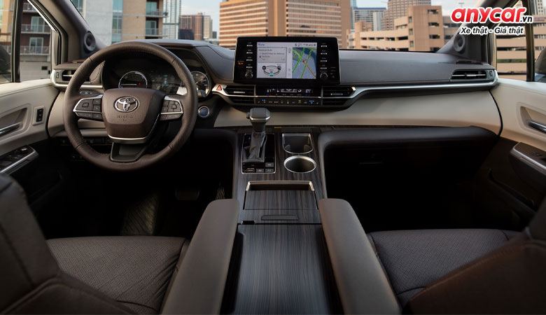 Khoang lái Toyota Sienna sang trọng và hiện đại