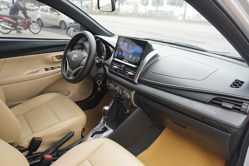 Toyota Yaris E 1.3L AT 2014 - 13