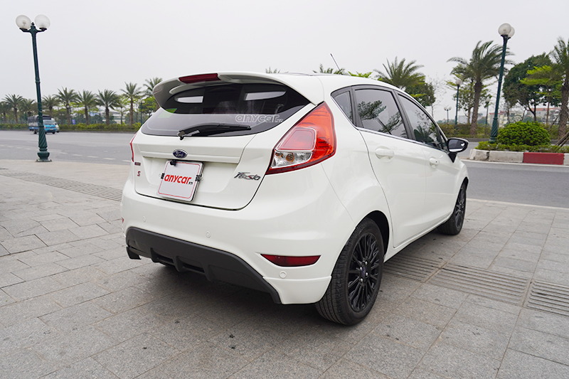 Ford Fiesta  Ecoboots 1.0AT 2015 - 6