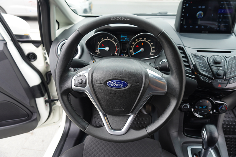 Ford Fiesta  Ecoboots 1.0AT 2015 - 11