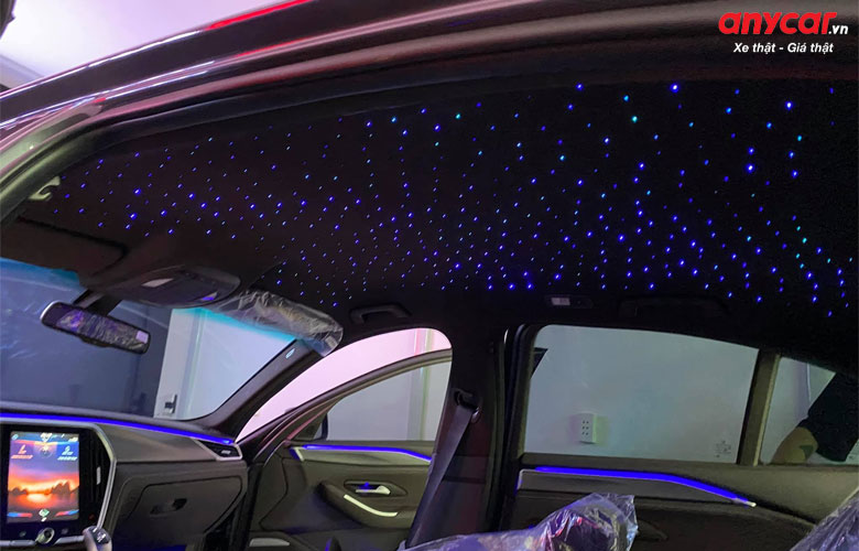 Độ đèn LED trần trên ô tô
