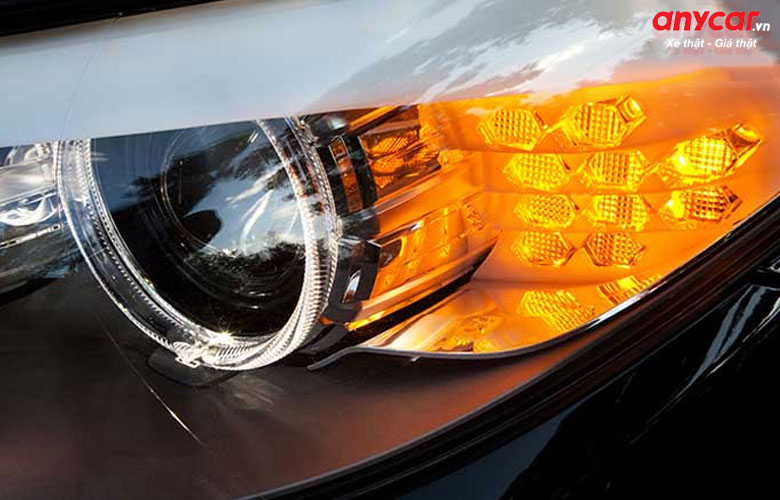 Độ đèn LED cho xi nhan ô tô
