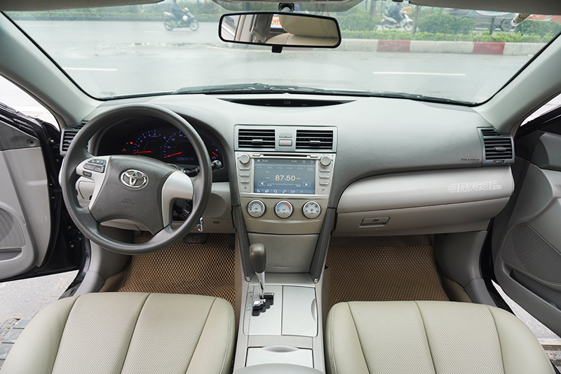 Toyota Camry LE 2.5L AT 2009 - 12