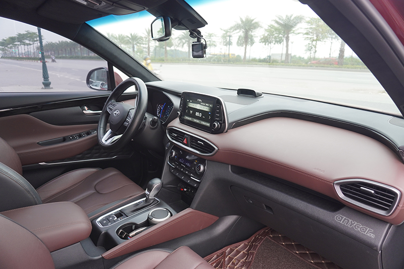 Hyundai Santafe Premium 2.4AT 2020 - 9