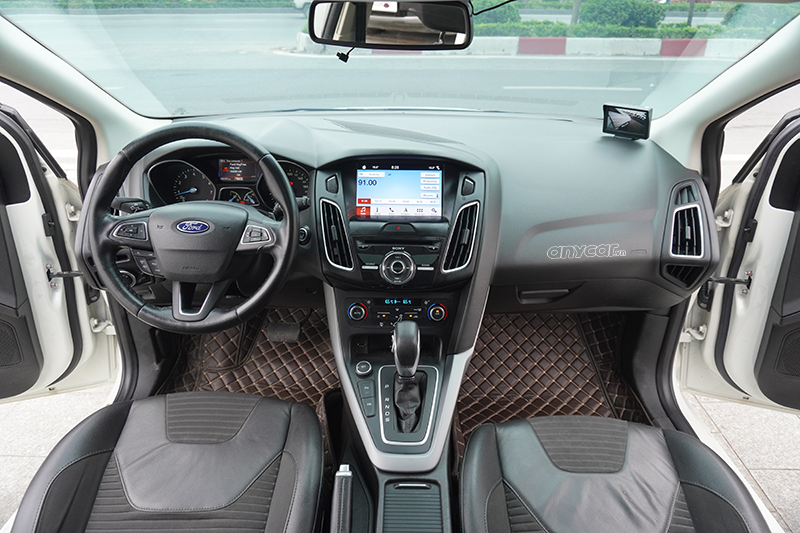 Ford Focus Sport 1.5AT 2016 - 12