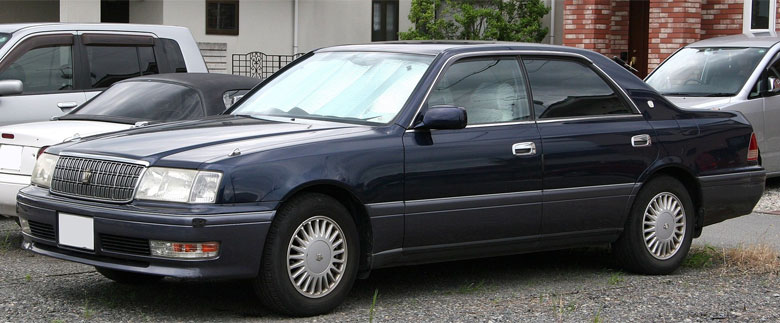 Thế hệ thứ 10 - Toyota Crown (1995-1998)