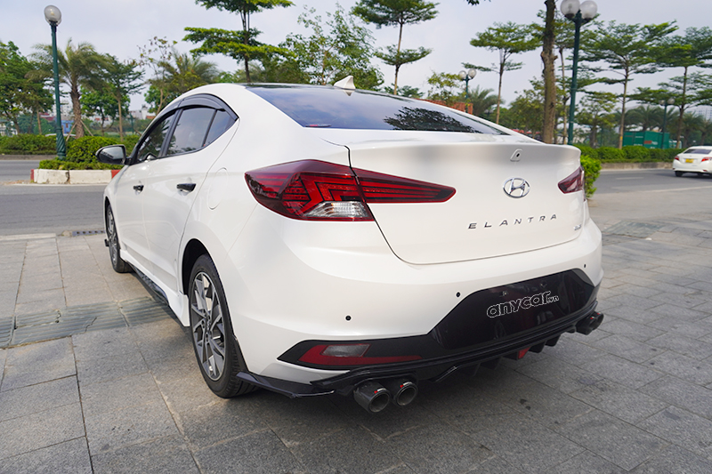 Hyundai Elantra GLS 2.0AT 2020 - 8