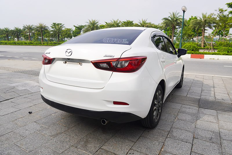 Mazda 2 Sedan 1.5AT 2015 - 7