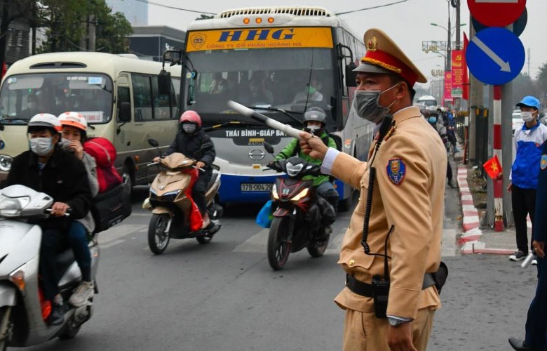 Người điều khiển giao thông là ai?