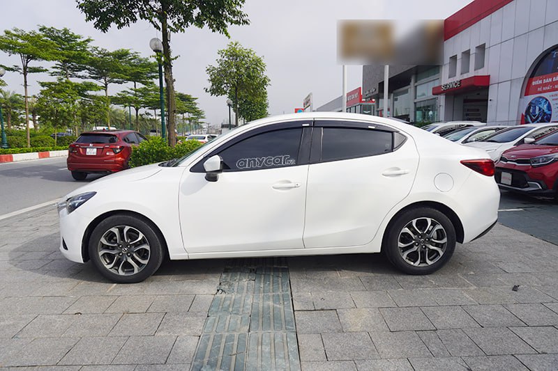 Mazda 2 Sedan 1.5AT 2015 - 4