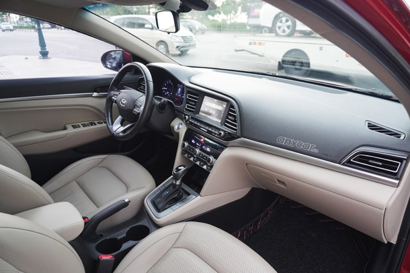 Hyundai Elantra GLS 1.6L AT 2019 - 13