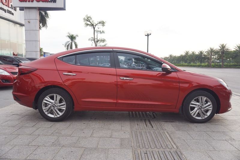 Hyundai Elantra GLS 1.6L AT 2019 - 4
