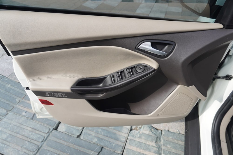 Ford Focus Titanium 2.0AT 2014 - 9