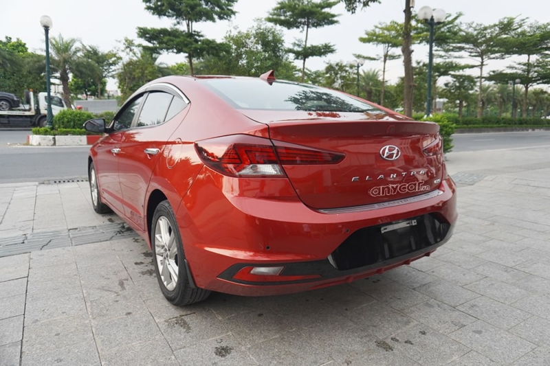 Hyundai Elantra GLS 1.6L AT 2019 - 8