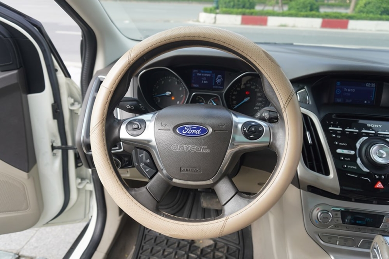 Ford Focus Titanium 2.0AT 2014 - 10