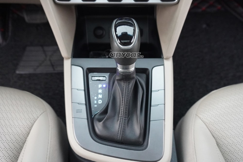 Hyundai Elantra GLS 1.6L AT 2019 - 11