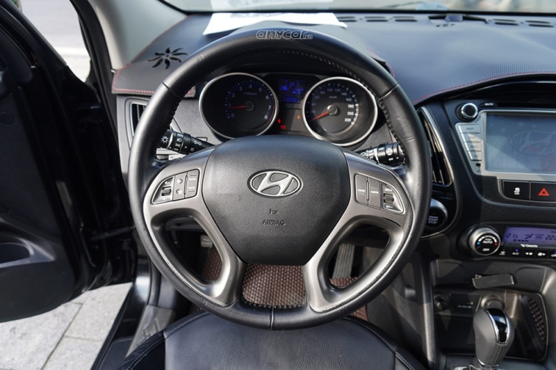 Hyundai Tucson 2.0AT 2013 - 10