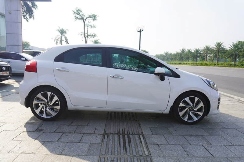 Kia Rio Hatchback 1.4AT 2015 - 4