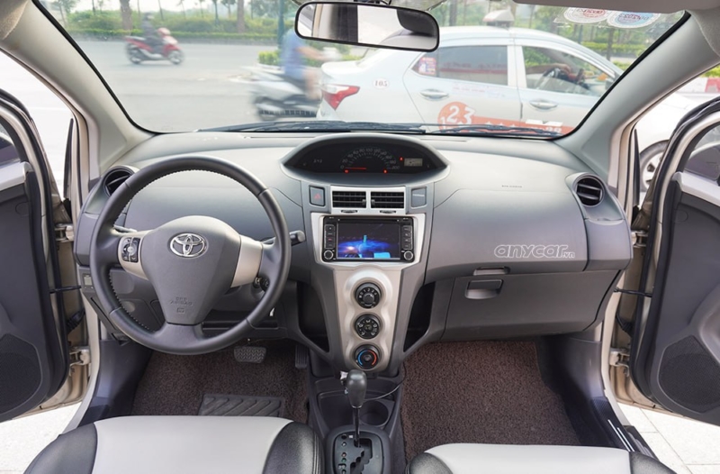 Toyota Yaris 1.3L AT 2008 - 11