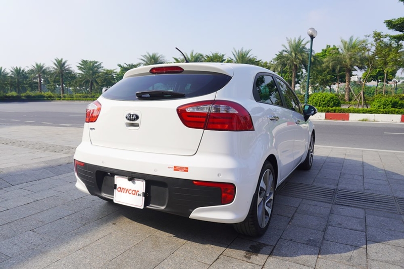 Kia Rio Hatchback 1.4AT 2015 - 6