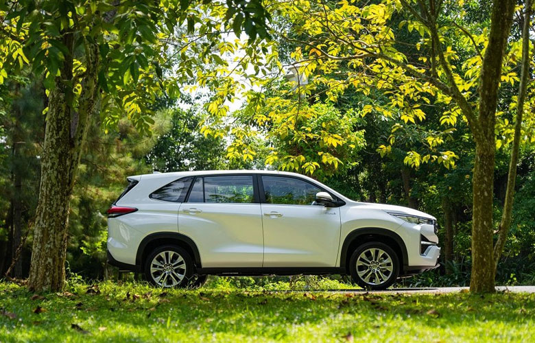 Thân xe Toyota Innova Cross sở hữu chiều dài vượt trội