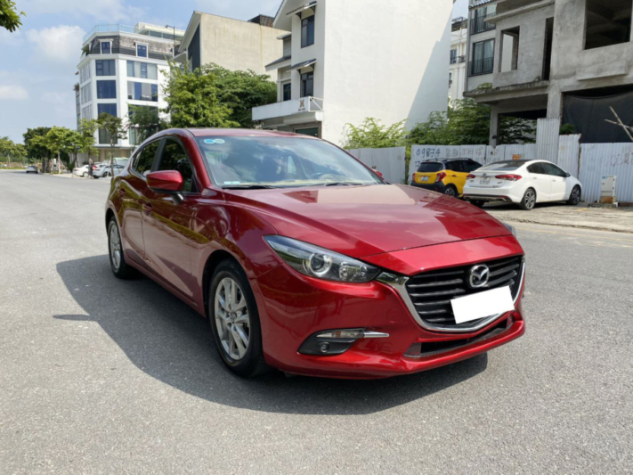 Mazda 3 Hatchback 1.5L AT 2019 - 1