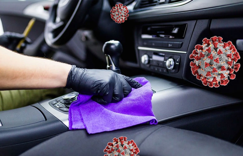 Nội thất ô tô bị ẩm làm ngưng tụ hơi nước trên kính lái làm mờ kính lái