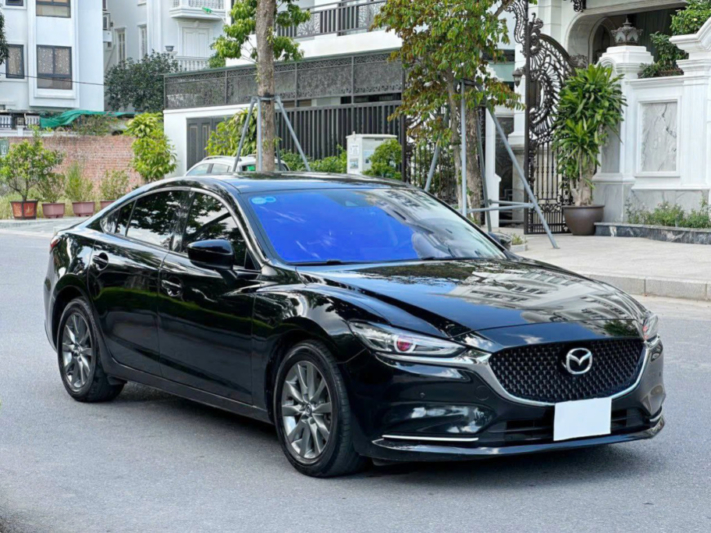 Mazda 6 Premium 2.0AT 2021 - 1